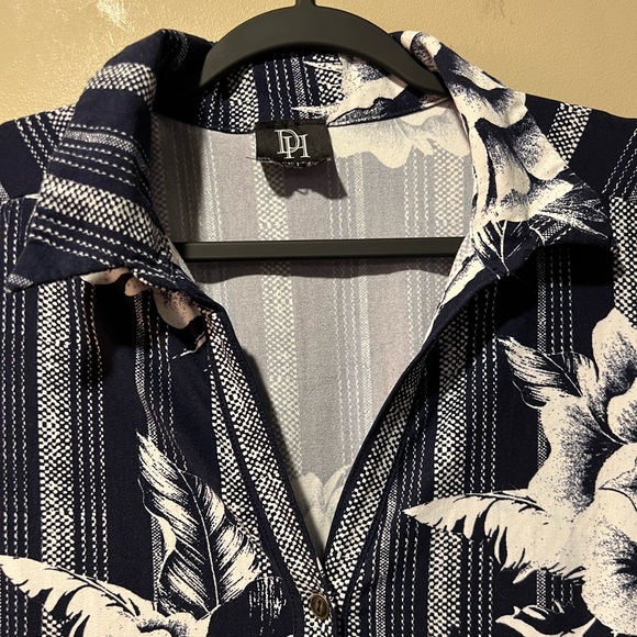 Derek Heart Navy & White Floral & Stripe Tunic Top, super soft - Picture 3 of 11